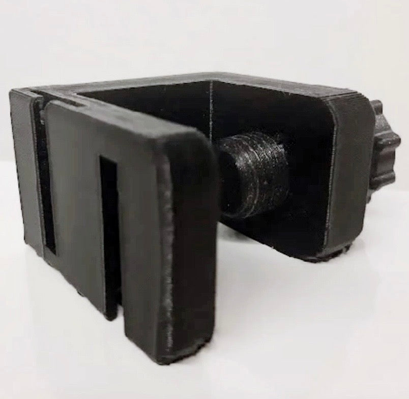 Side lamp holder